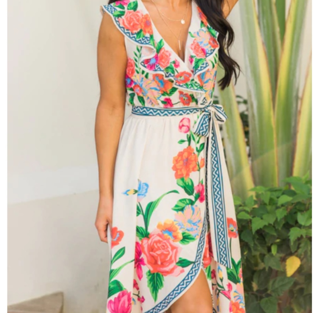 Vibrant Kind Of Love Ivory Floral Maxi Dress